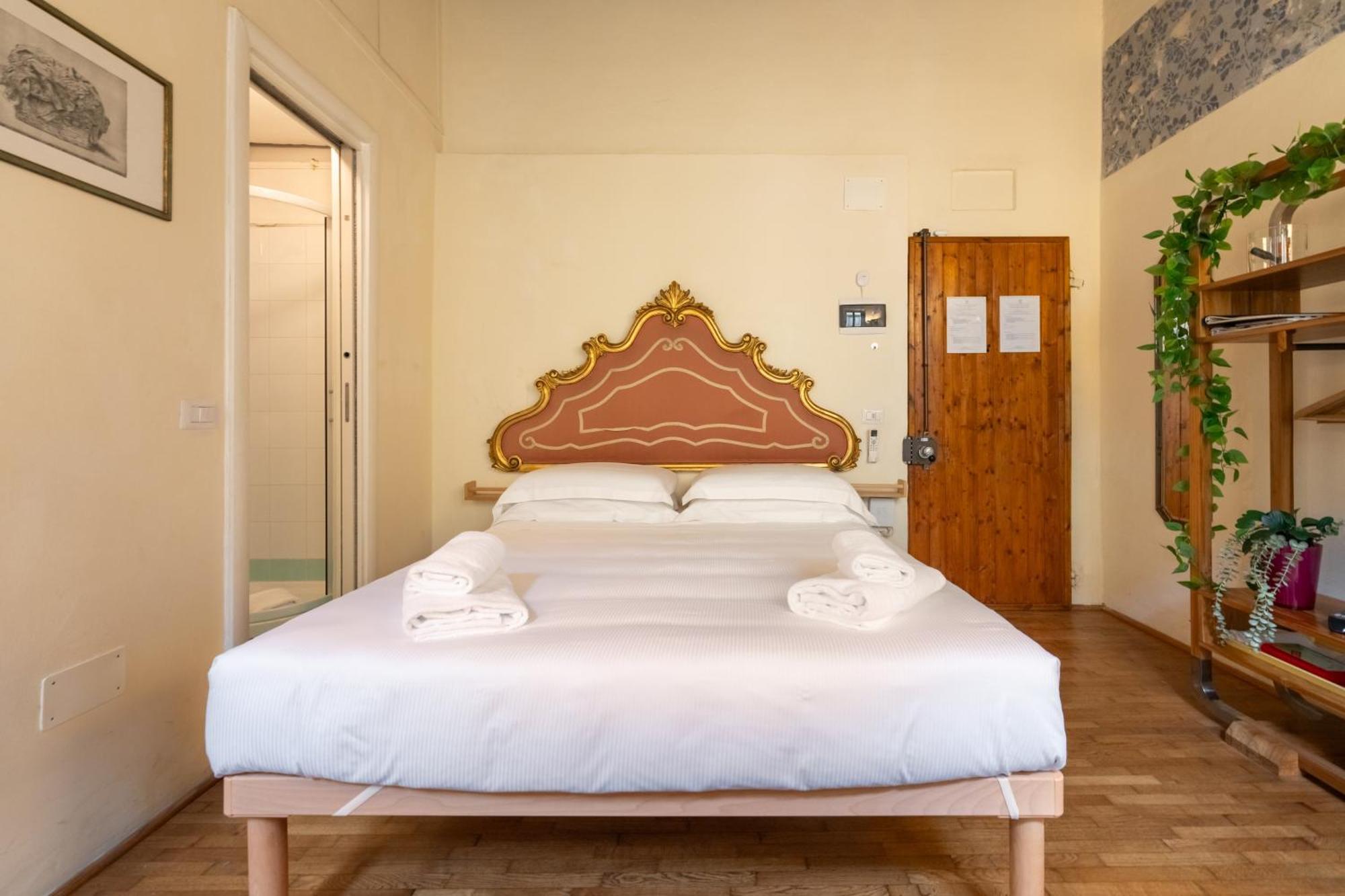 Via Benedetta, 13 - Charming - Florentine Gem Steps From Station - Prime Spot! Apartamento *